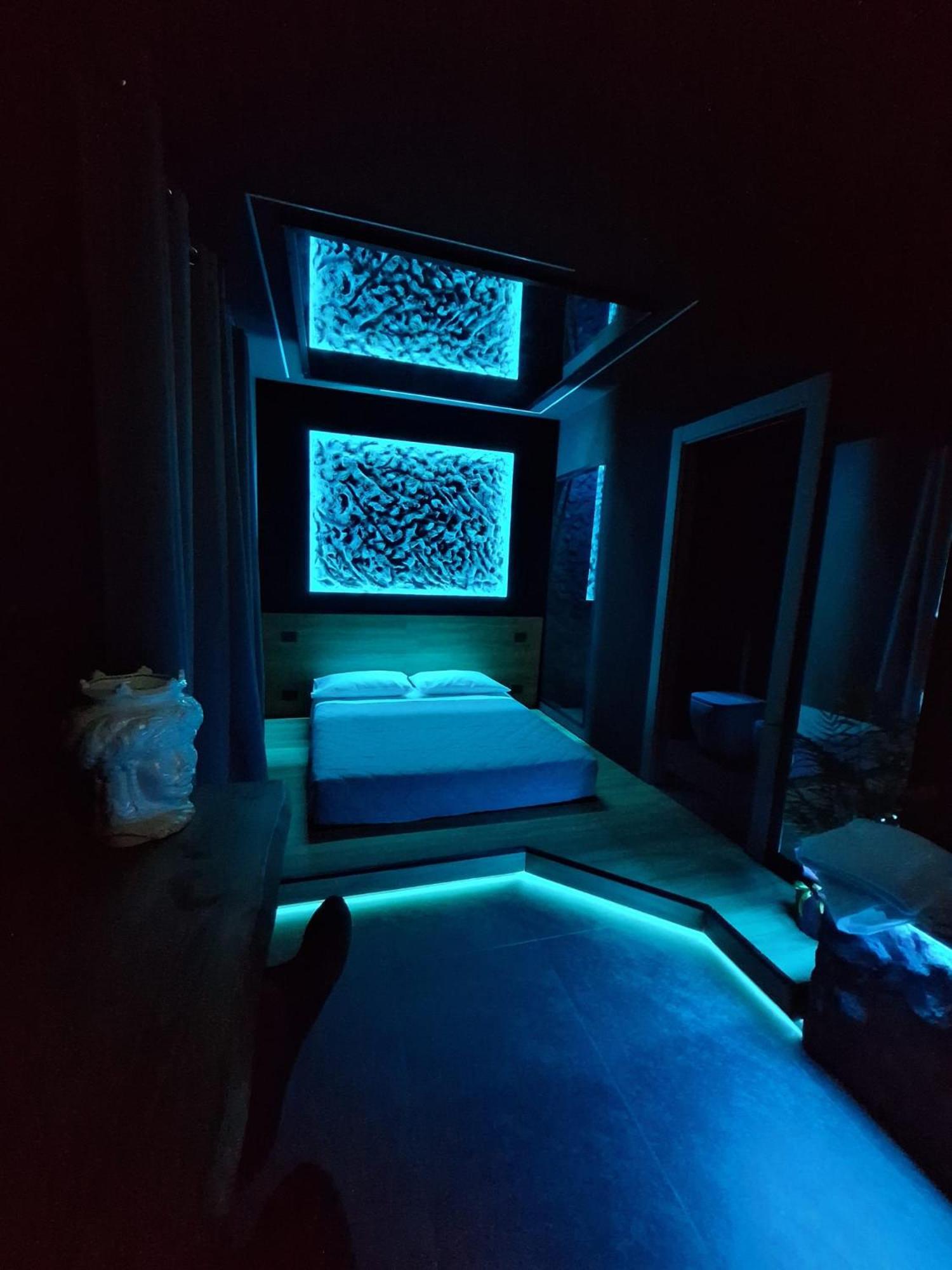 Dark & Light Rooms & Luxury Suites Katania Zewnętrze zdjęcie